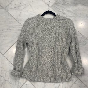 Abercrombie & Fitch - Cable Knit Cozy Sweater Grey